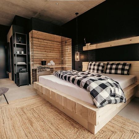 Bretterhotel Hofstetten bei Brienz Extérieur photo